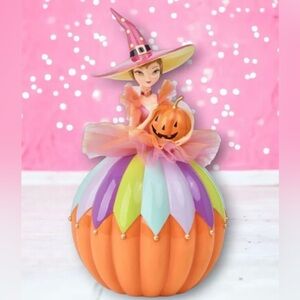NIB December Diamonds Pumpkin Queen